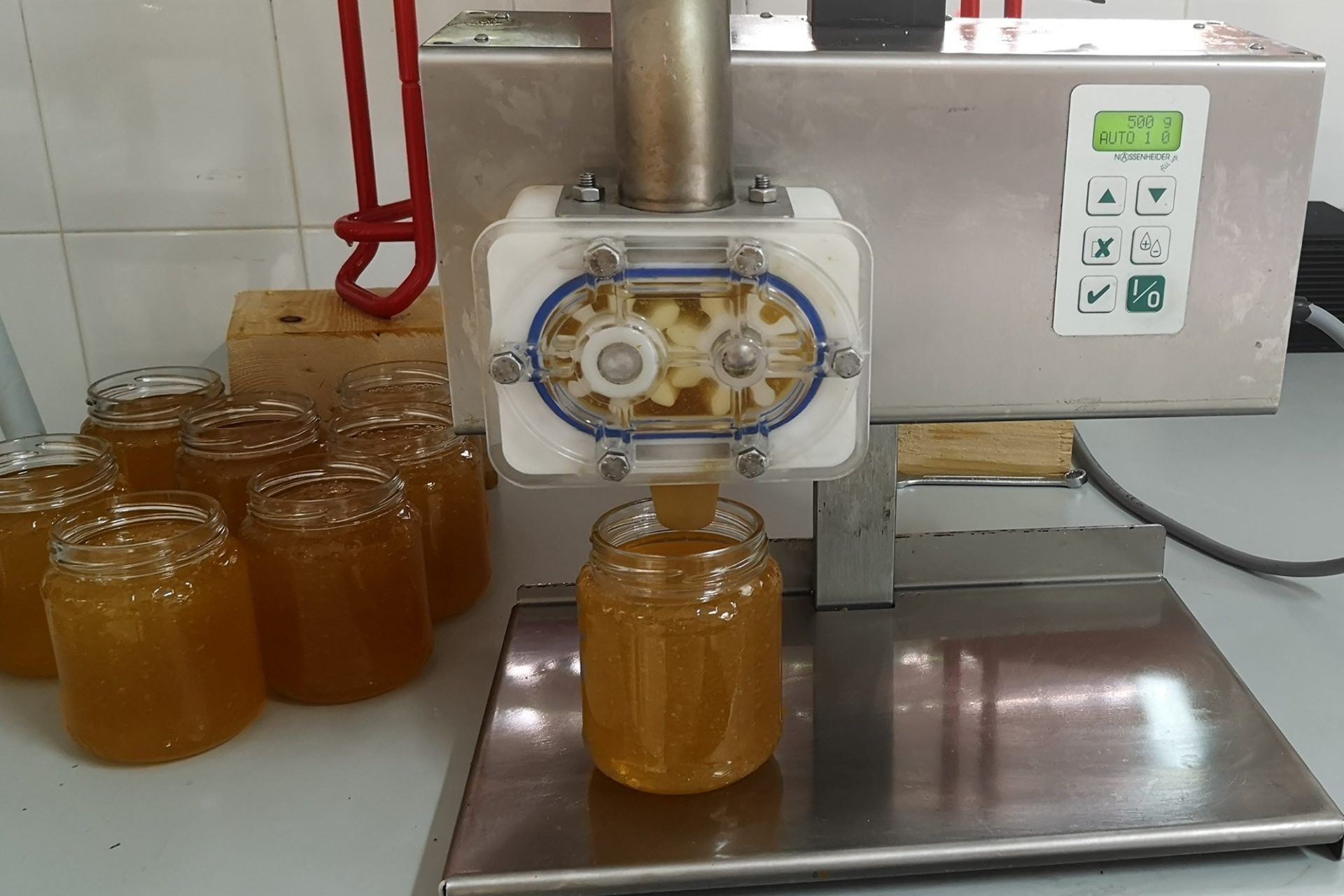 Laboratorio di smielatura associativo: l’esperienza lucana – Laboratori